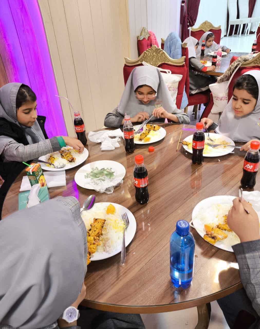 پیش دبستانی و دبستان غیردولتی گلهای کوثر